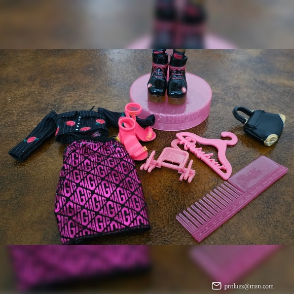 Rainbow High Daria Roselyn Doll - Picture 4 of 7